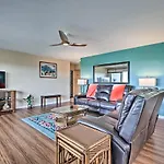 Kailua-Kona Condo With Pool And Ocean Views