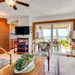 Ultimate Oceanfront Townhome Located On Kona Coast