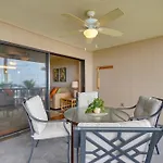 Kailua-Kona Coastal Condo With Lanai And Pool!