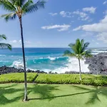 Luxurious 3 Bedroom / 2 Ba Direct Oceanfront Condo