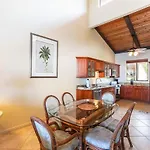 Luxurious 3 Bedroom / 2 Ba Direct Oceanfront Condo
