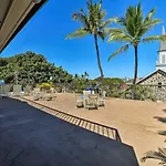 Downtown Air Conditioned Condo Walk To Beaches
