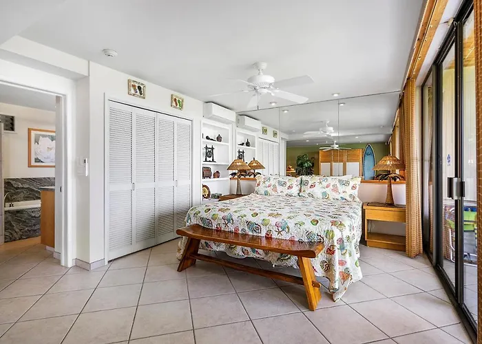 Keauhou Kona Surf & Racquet Club #4-102