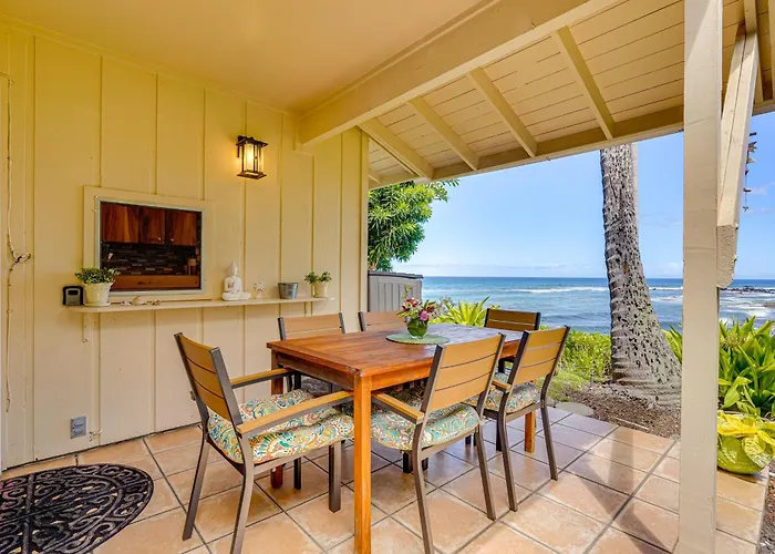 Ultimate Oceanfront Townhome Located On Kona Coast