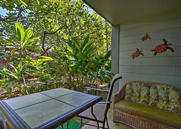 Kailua Studio With Pool Access And Garden Views!