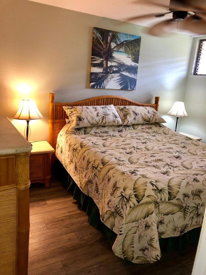 Holiday home Sea Village 2nd Floor Direct Oceanfront Unit With Extensive Upgrades *