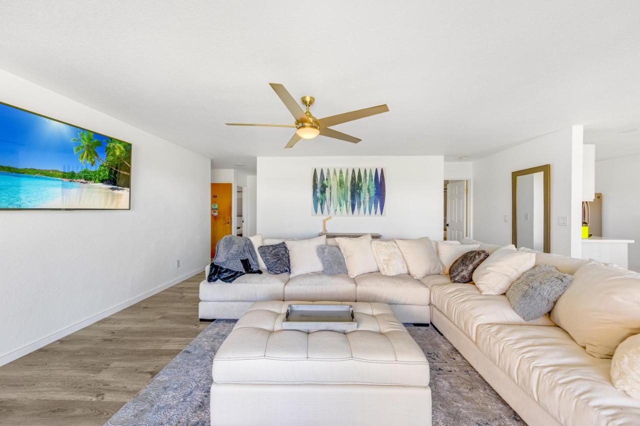Apartment Newly Renovated With Sup Paddle Boards And Golf Clubs Included *