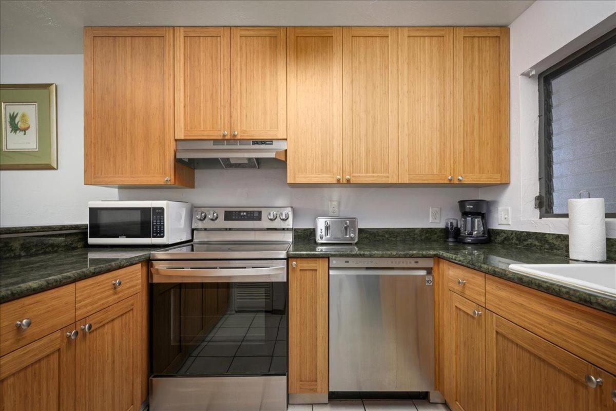 Kona Westwind 1 New! Quiet Ocean-view 1st Floor | Patio | Pool *