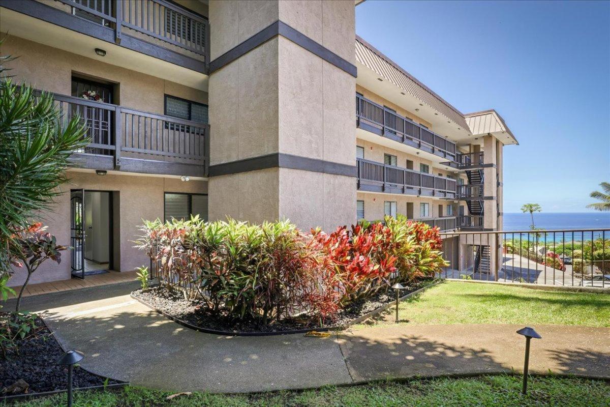 Holiday home Kona Westwind 1 New! Quiet Ocean-view 1st Floor | Patio | Pool Kailua-Kona
