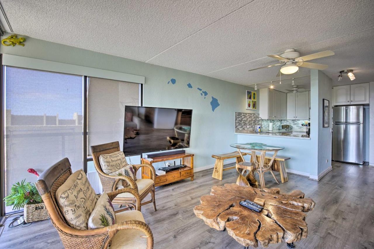 Downtown Kona With Pool Access Walk To Beach!