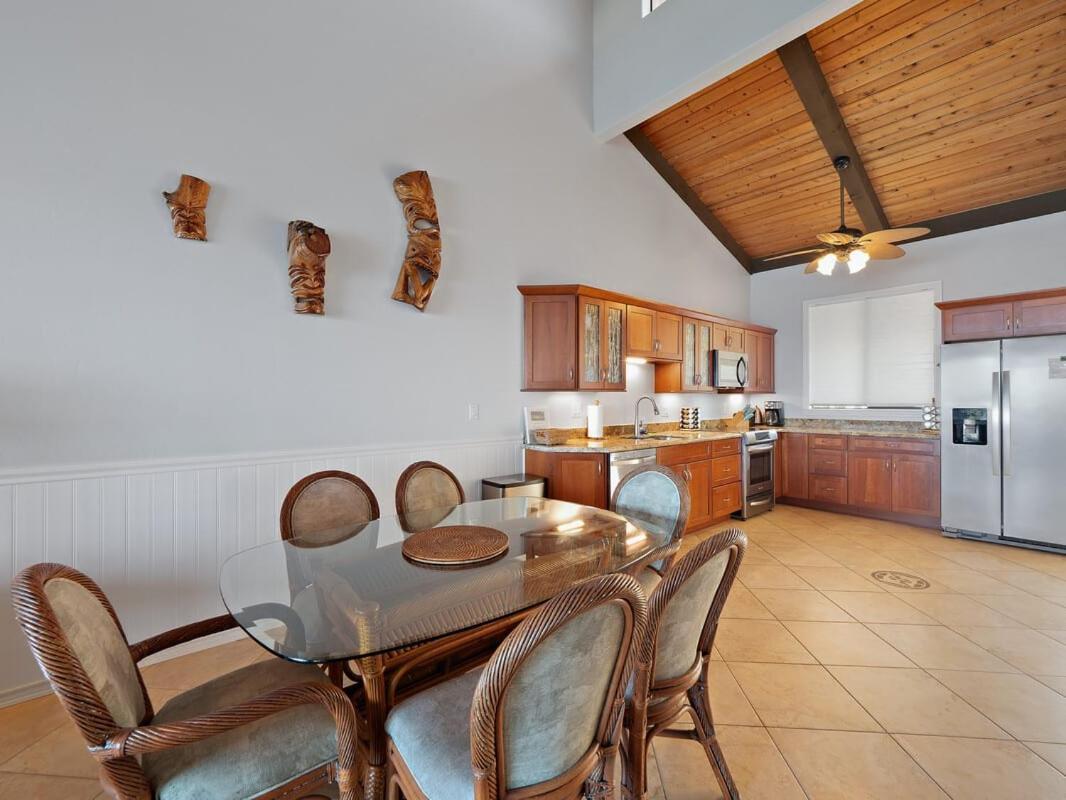 Keauhou Sea Cliff Oceanfront Hale Holiday home