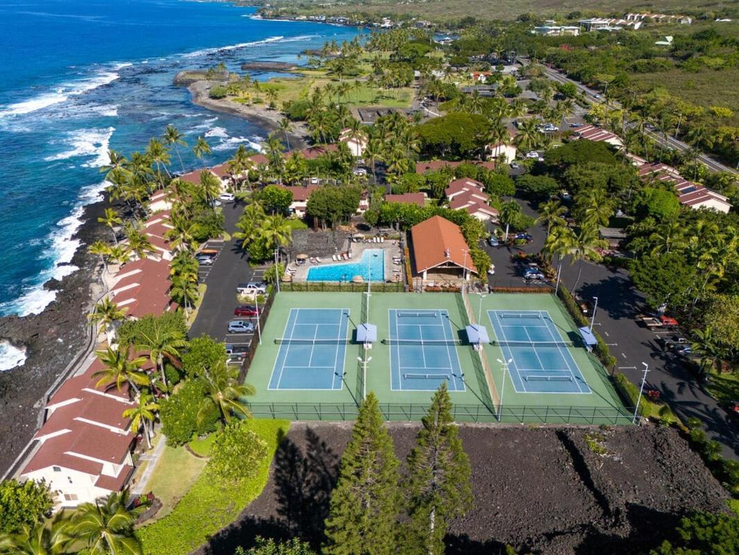 Keauhou Sea Cliff Oceanfront Hale *