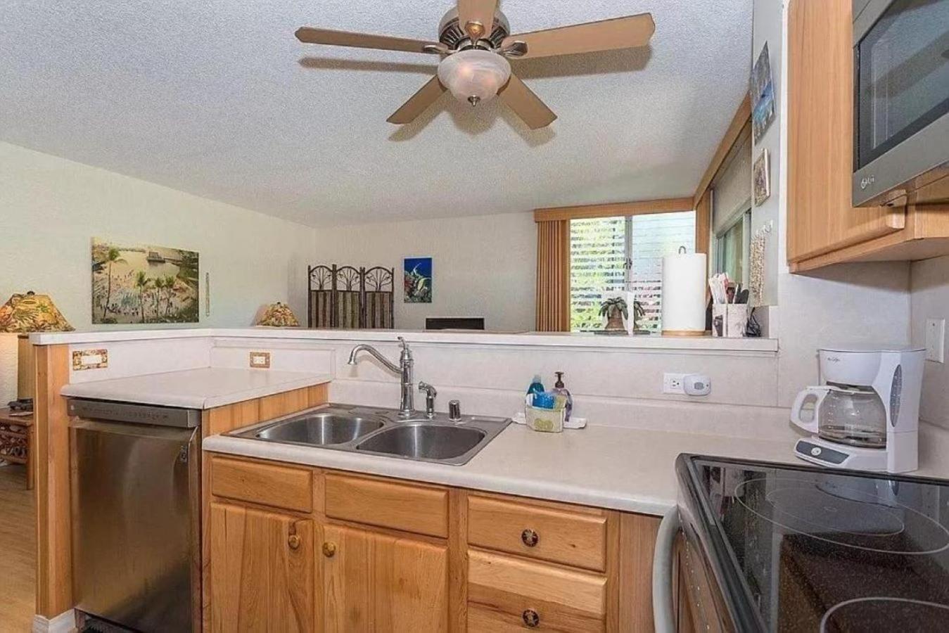 Enjoy The Sunset At Ocean Front 1br - Pool On Site! Apartment *