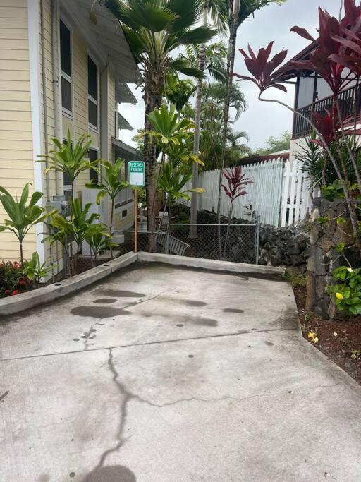Kona Penthouse 2 Bedroom, Relax And Unwind Aloha Style *
