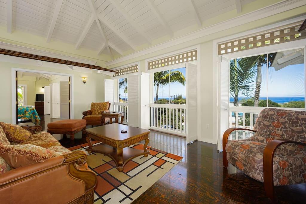 Kona Penthouse 2 Bedroom, Relax And Unwind Aloha Style * Kailua-Kona