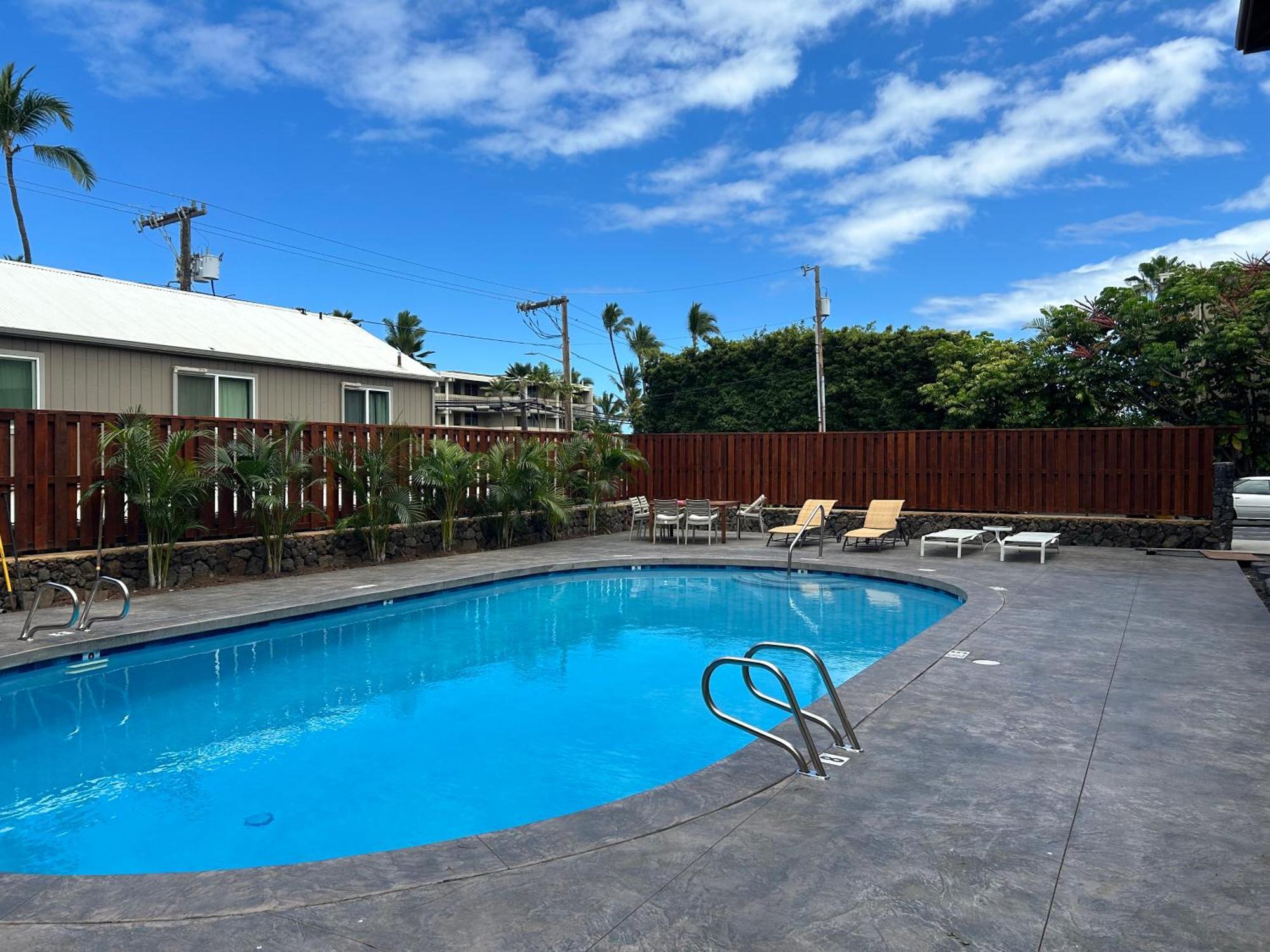 Kona 1br On Alii Dr Saltwater Pool Surf Sun Ac Close To Magic Sands * Kailua-Kona