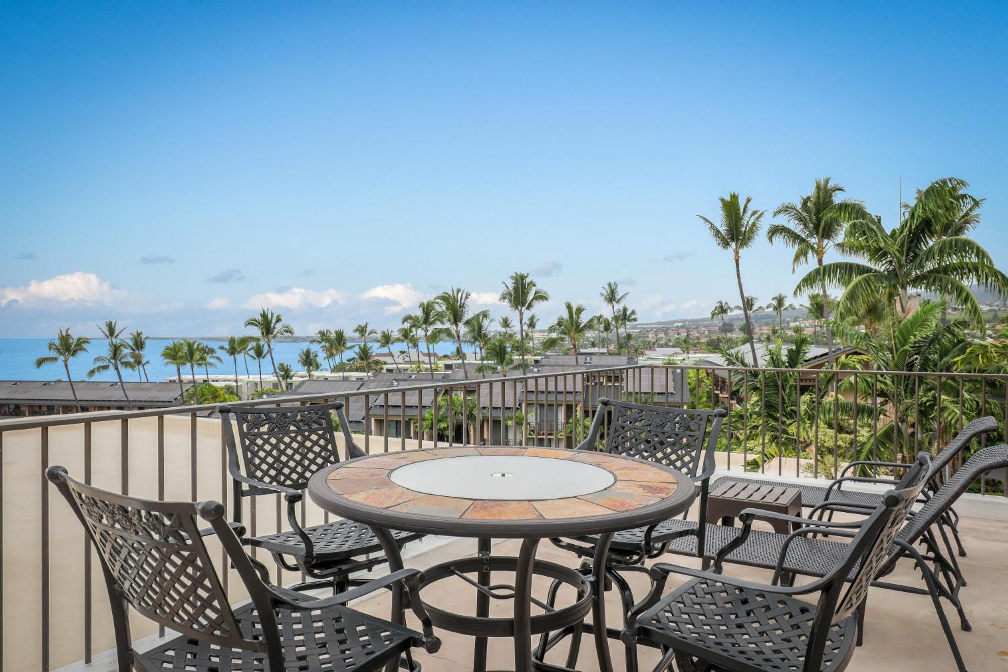 Royal Sea Cliff Kona By Outrigger