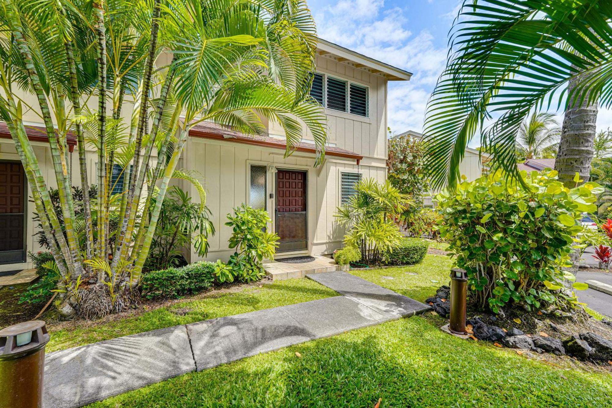 Ultimate Oceanfront Townhome Located On Kona Coast * Kailua-Kona