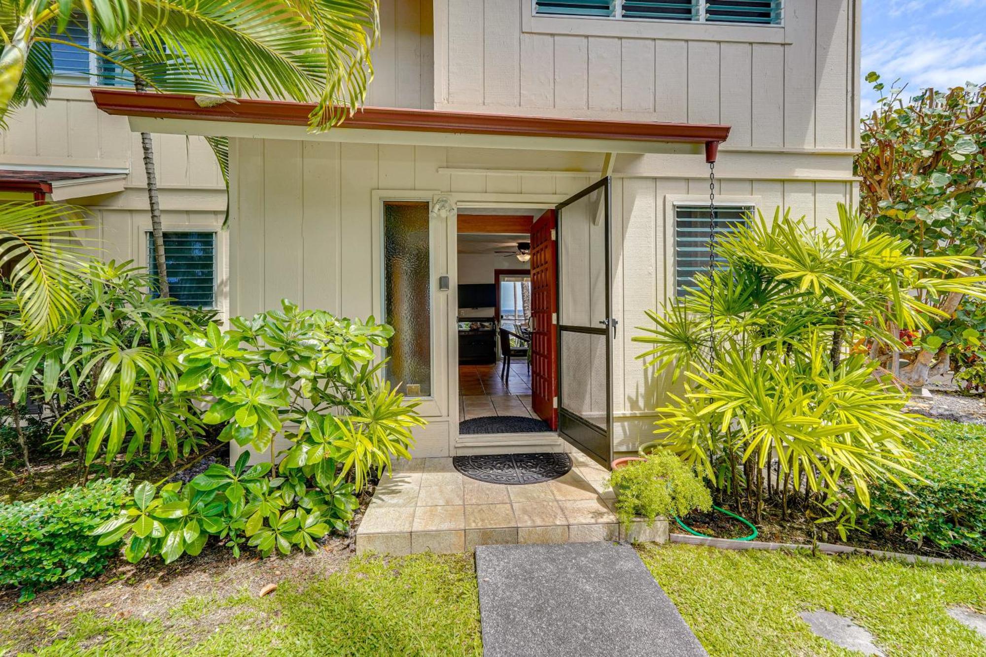 Ultimate Oceanfront Townhome Located On Kona Coast Holiday home Kailua-Kona