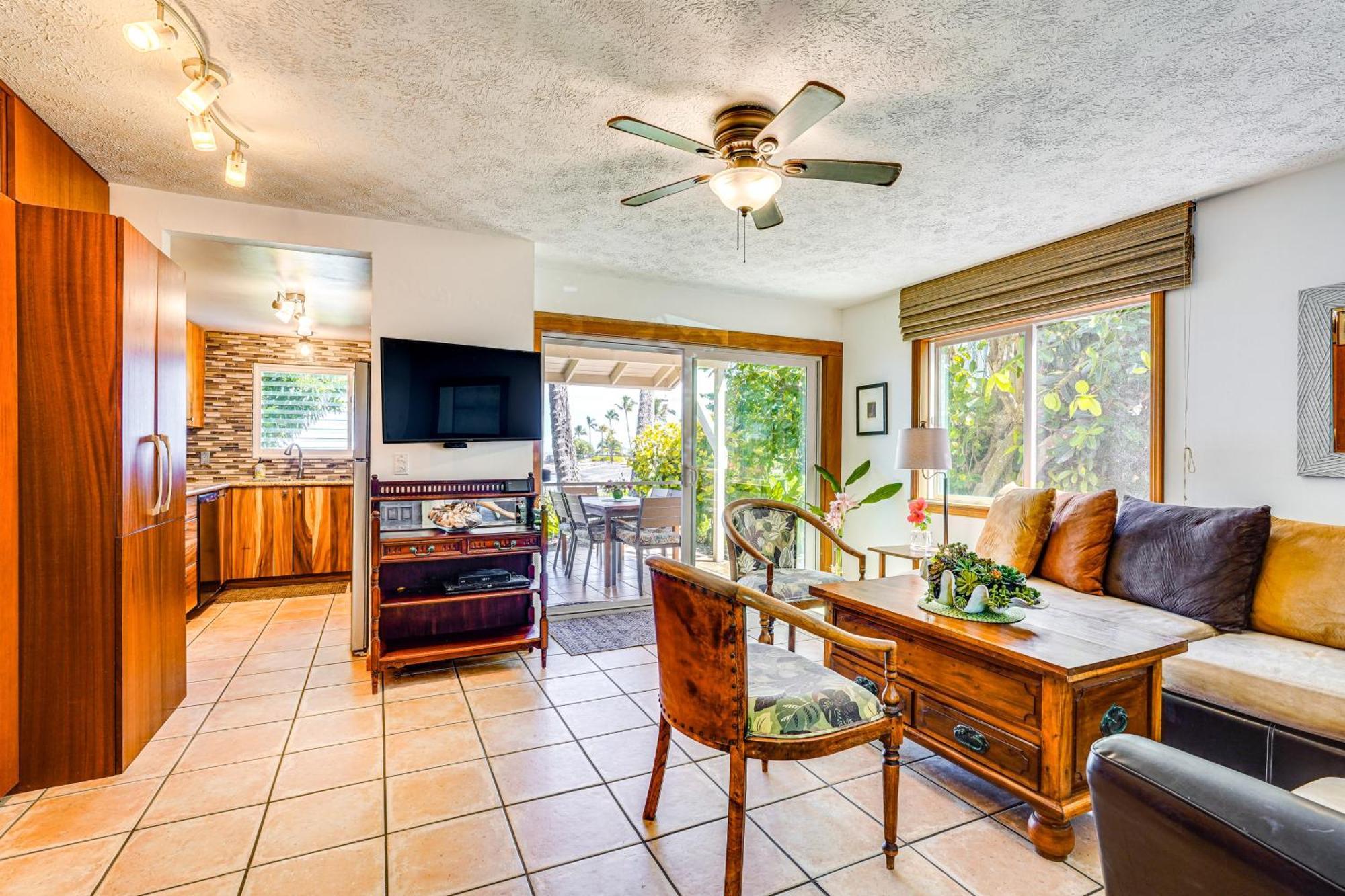 Ultimate Oceanfront Townhome Located On Kona Coast Kailua-Kona