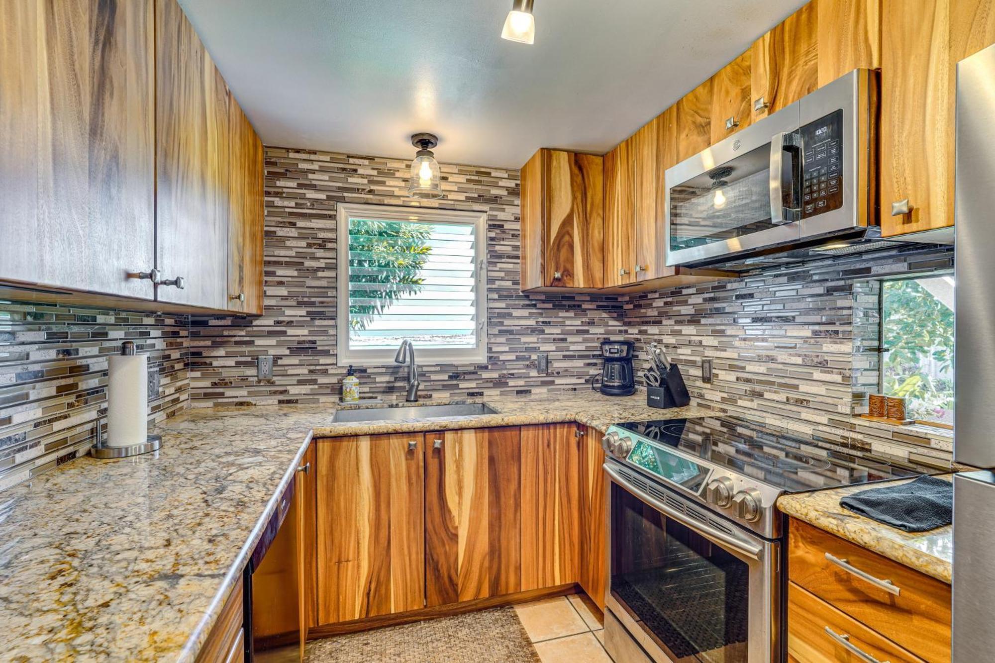 Ultimate Oceanfront Townhome Located On Kona Coast Holiday home