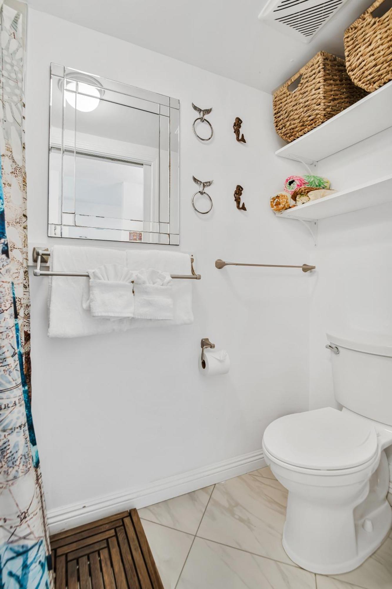 Downtown Hawaiian Paradise With Hot Tub, Pool & - Kona Islander * Kailua-Kona