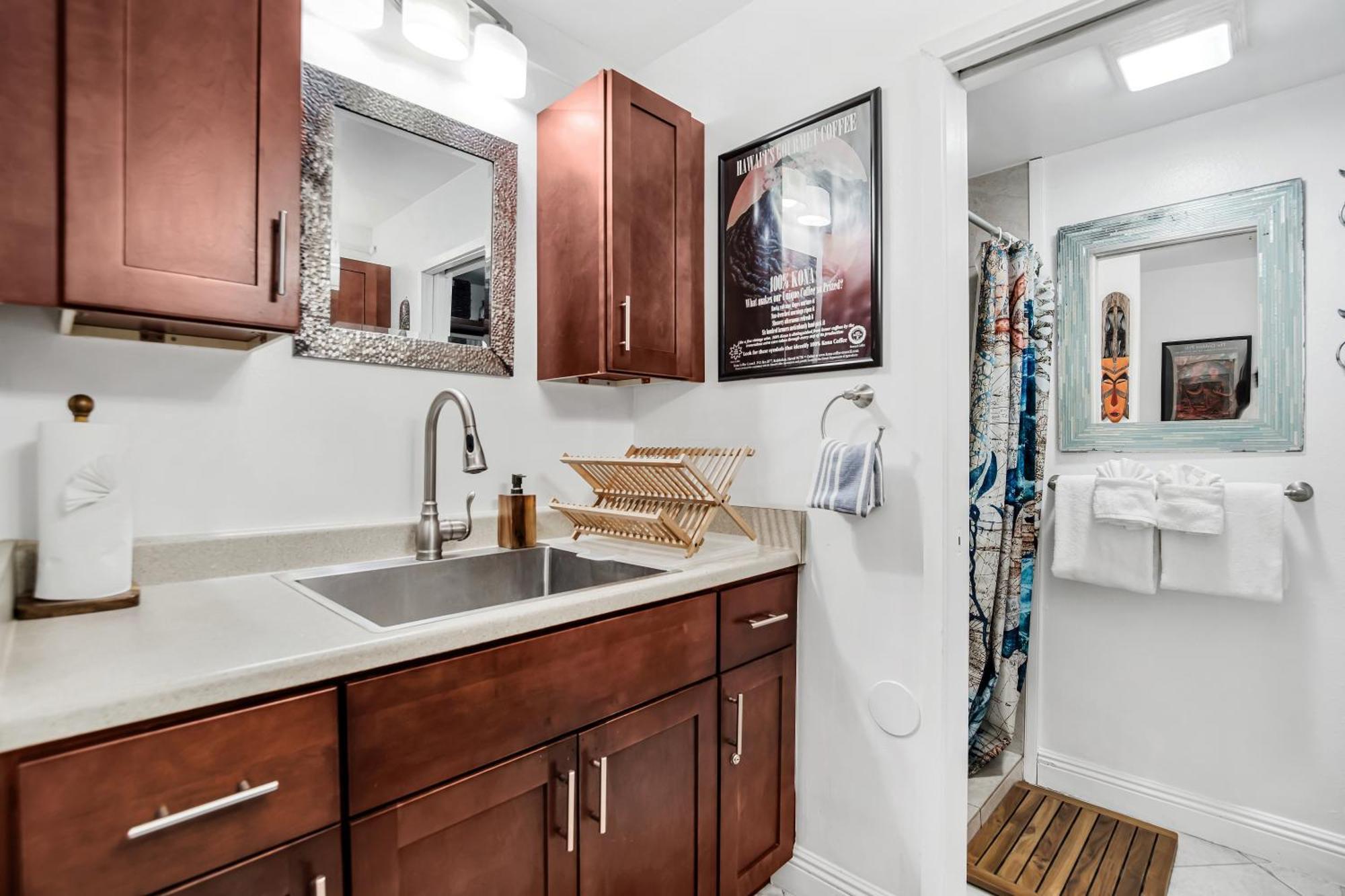 Downtown Hawaiian Paradise With Hot Tub, Pool & - Kona Islander * Kailua-Kona