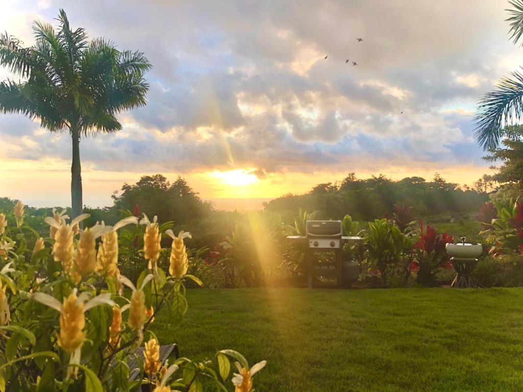 Oceanview Modern Cozy 3 Bed House * Kailua-Kona