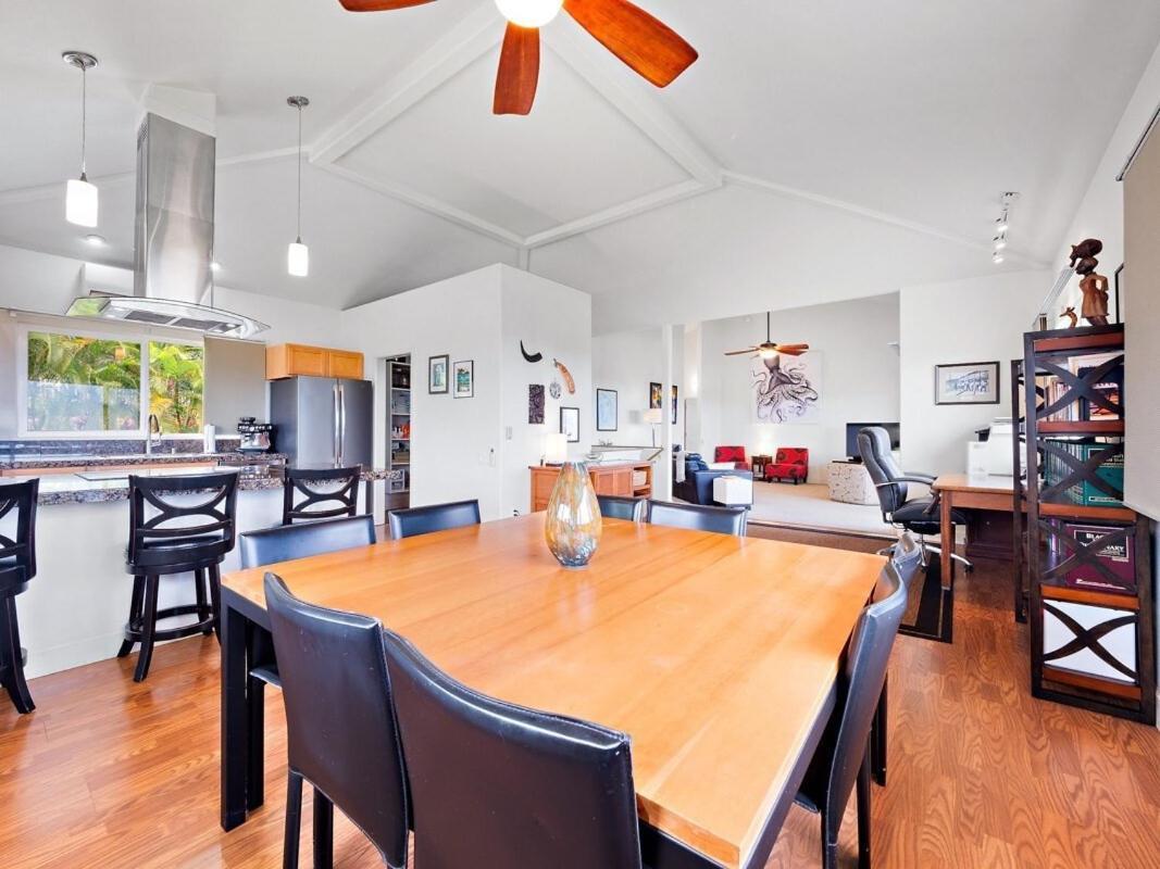 Oceanview Modern Cozy 3 Bed House *