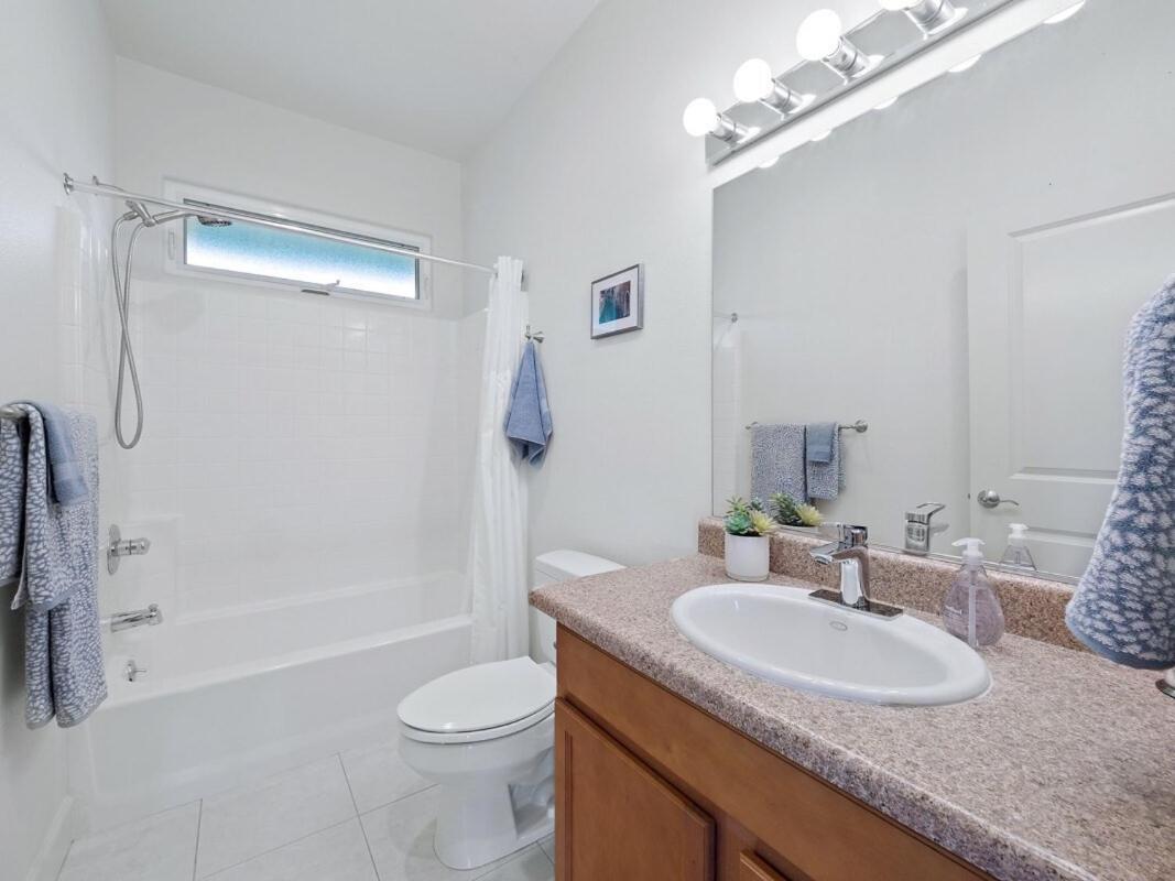 Oceanview Modern Cozy 3 Bed House * Kailua-Kona