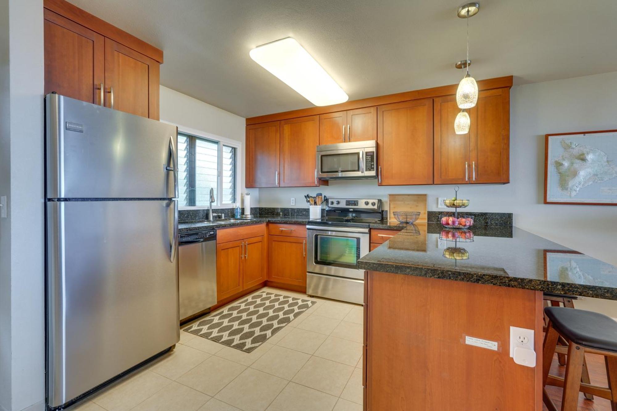 Apartment Coastal With Lanai And Pool! *