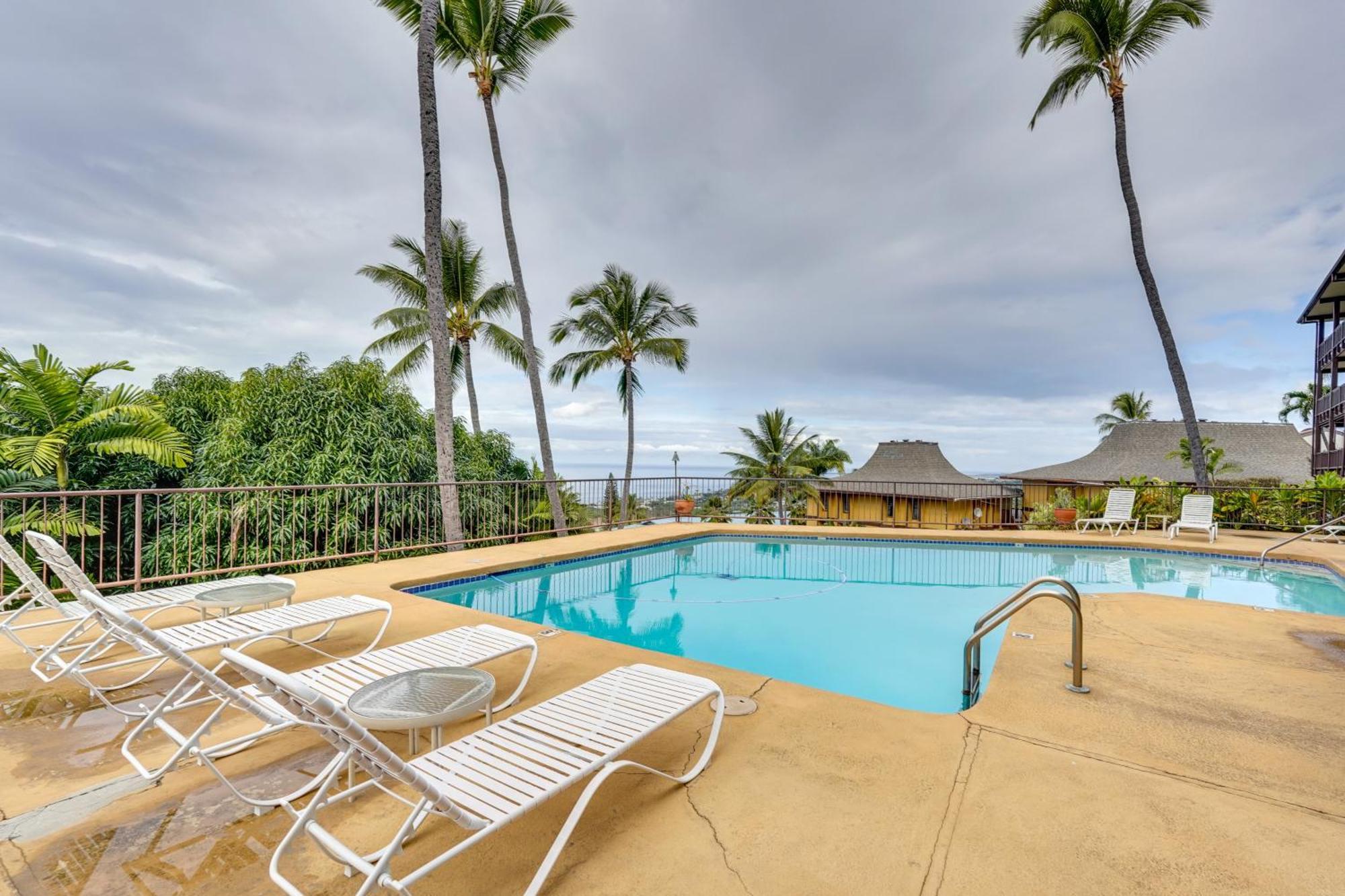 Coastal With Lanai And Pool! * Kailua-Kona