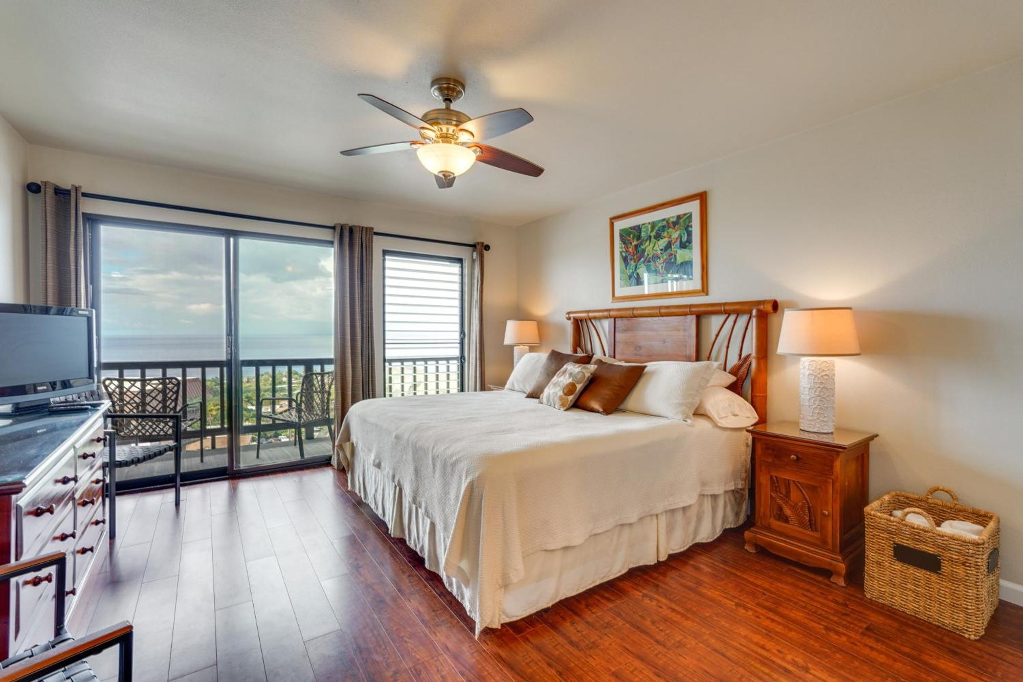 Coastal With Lanai And Pool! * Kailua-Kona