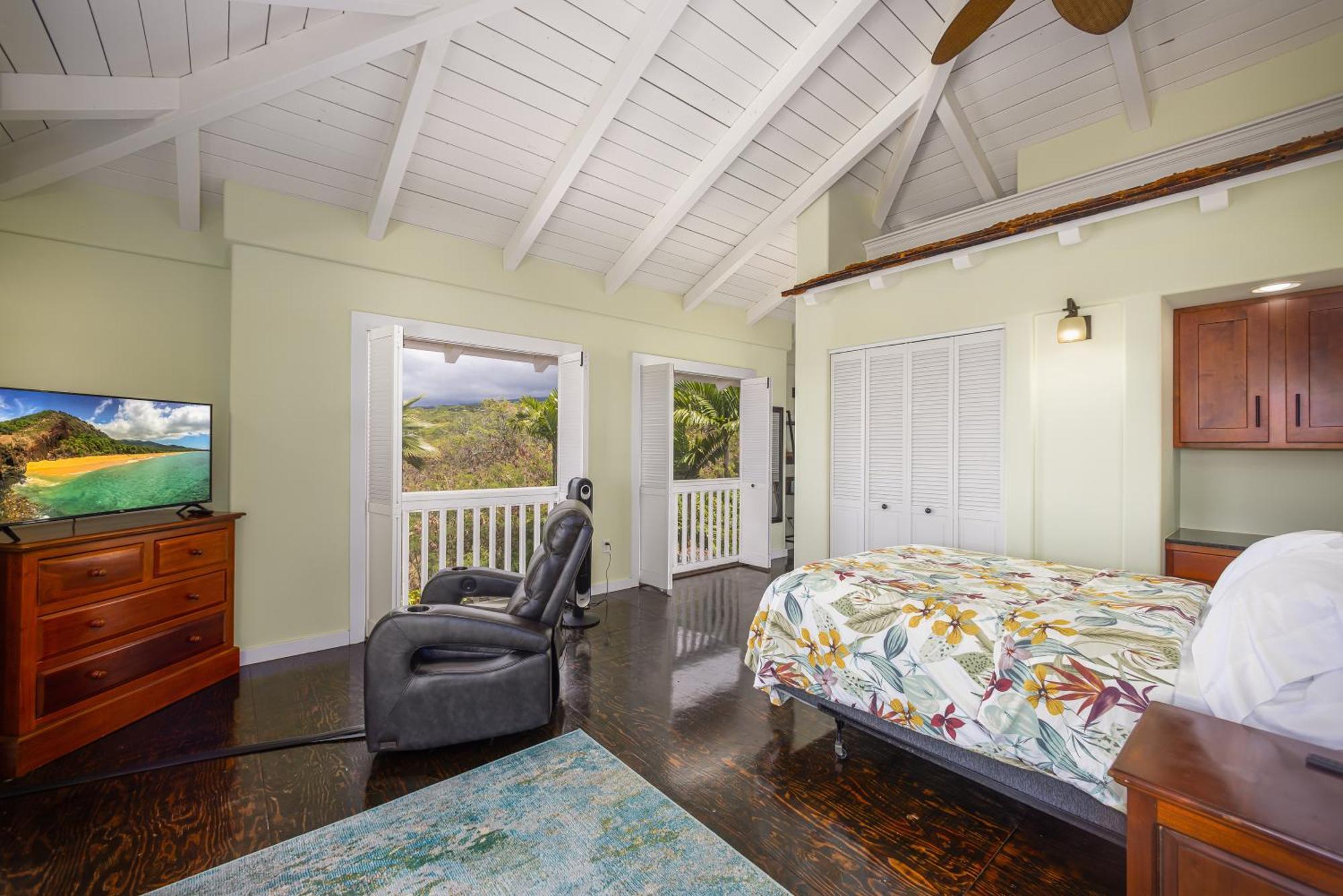 Kona Penthouse 2 Bedroom, Relax And Unwind Aloha Style Apartment *