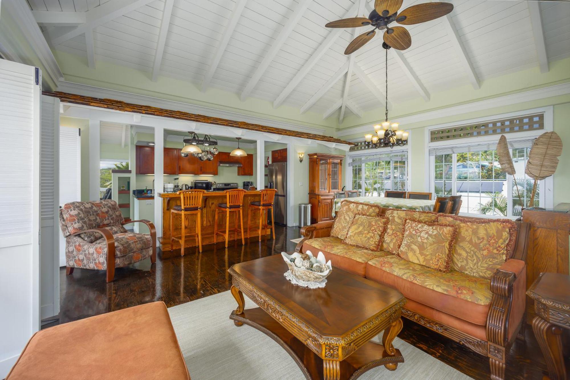 Kona Penthouse 2 Bedroom, Relax And Unwind Aloha Style