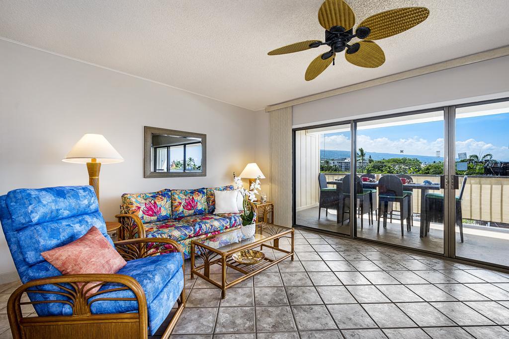 Kona Plaza #409
