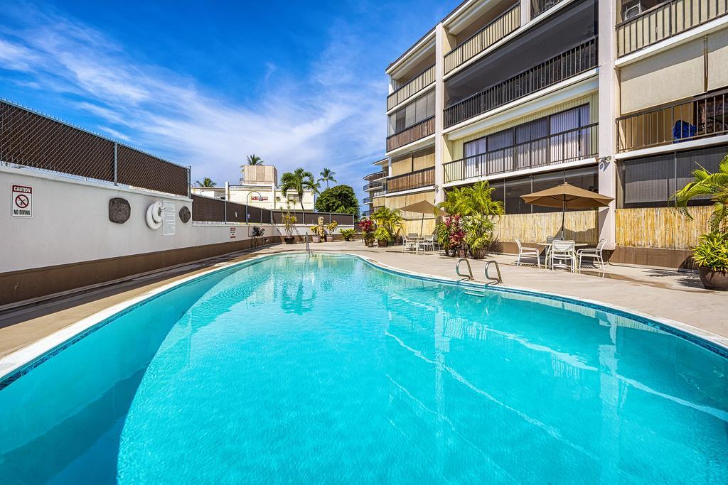 Kona Plaza #409