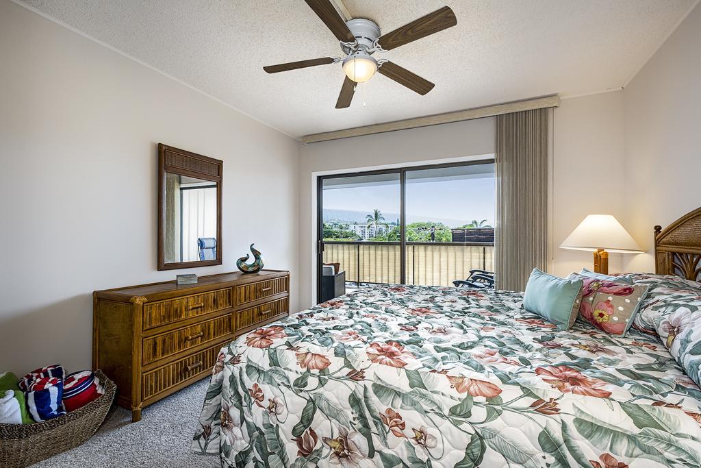Kona Plaza #409 Kailua-Kona