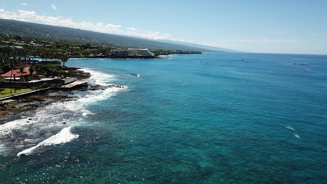 Kona Plaza #409 *