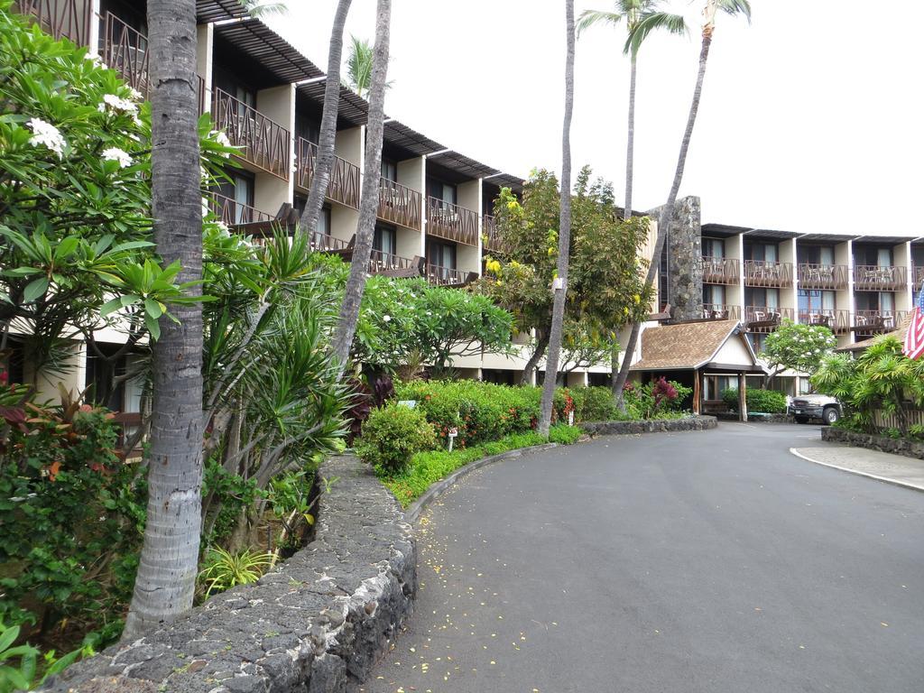Uncle Billy's Kona Bay Hotel