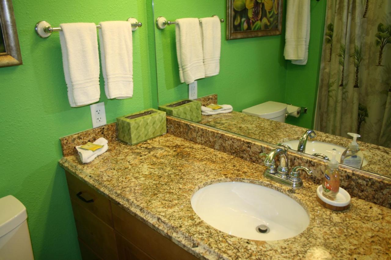 Sea Village 2nd Floor Direct Oceanfront Unit With Extensive Upgrades * Kailua-Kona