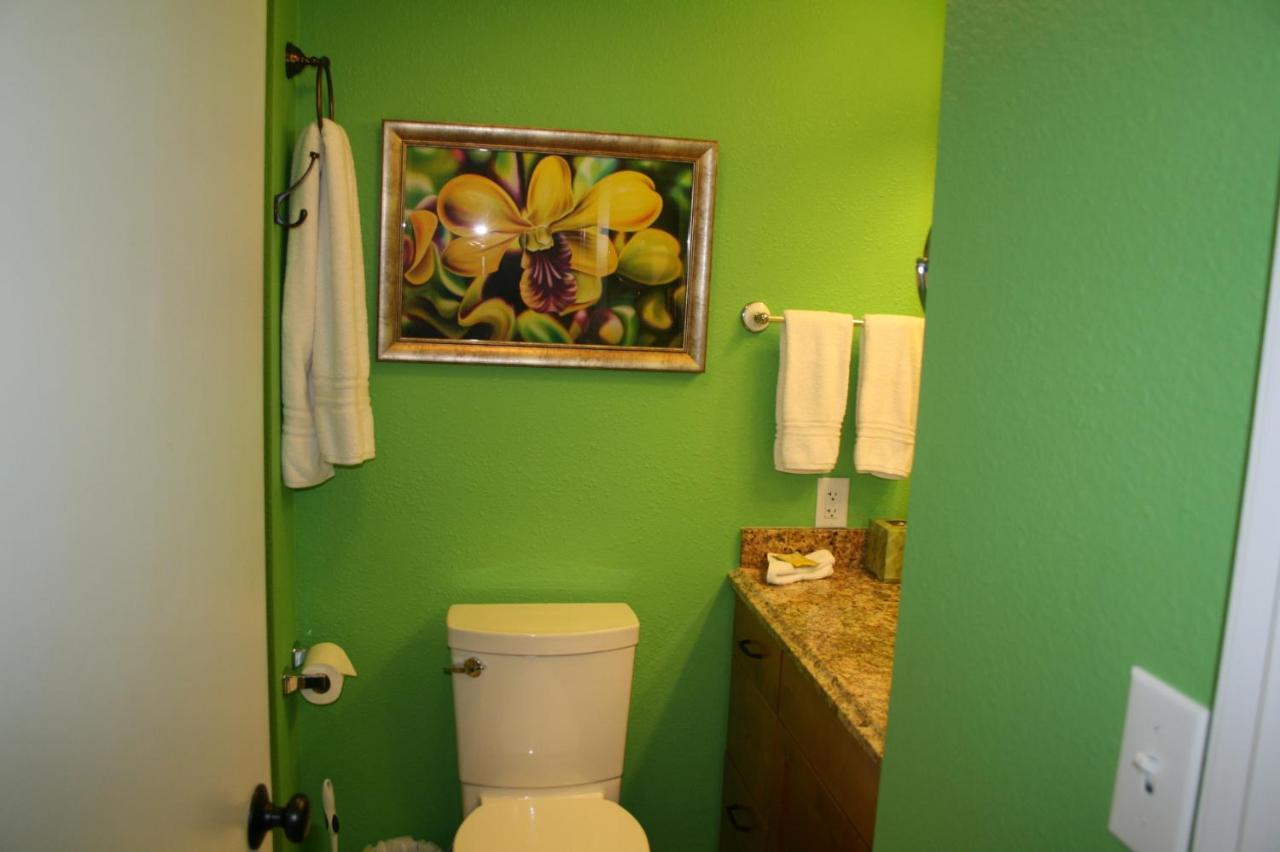 Sea Village 2nd Floor Direct Oceanfront Unit With Extensive Upgrades Kailua-Kona