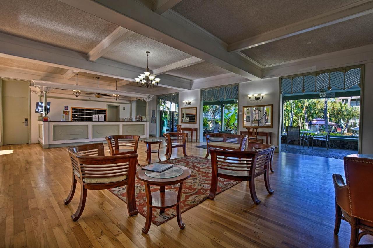 Apartment With Pool Access And Garden Views!