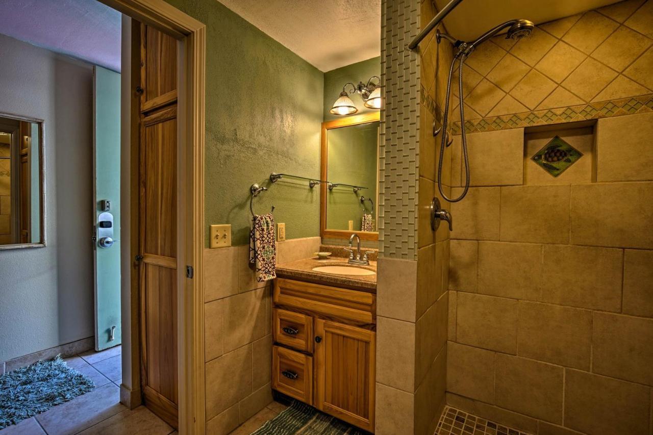 With Pool Access And Garden Views! Apartment