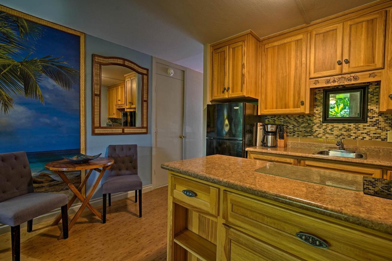 With Pool Access And Garden Views! Apartment