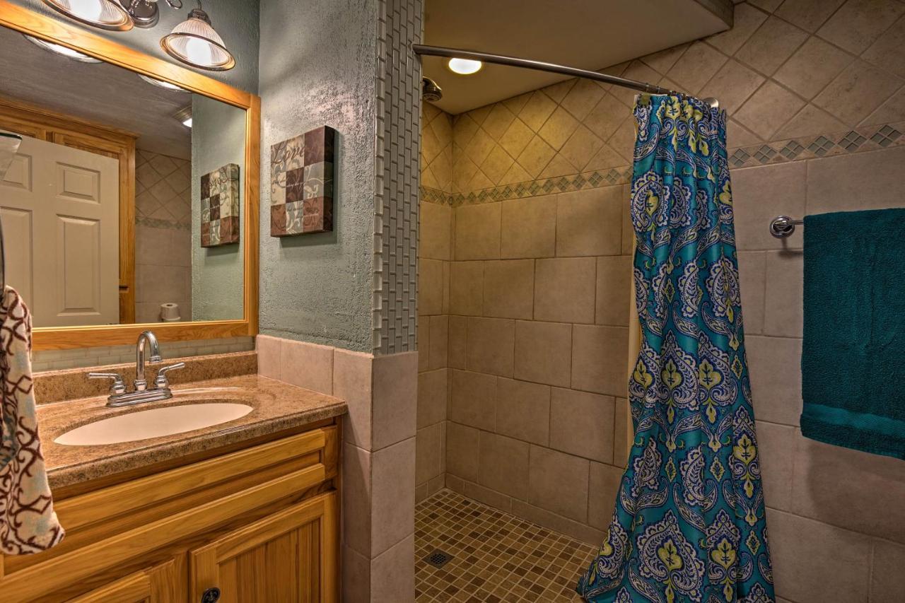 Apartment With Pool Access And Garden Views! Kailua-Kona