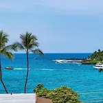Kona Plaza#402