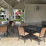 Kailua-Kona Condo With Lanai, Walk To Beach And Pier!