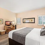 Royal Seacliff #406
