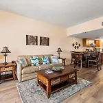 Royal Seacliff #406